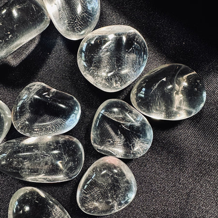 cristallo di rocca burattato trasparente per meditazione e chiarezza mentale