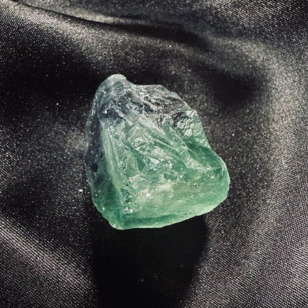 fluorite grezza naturale multicolore pietra per chiarezza mentale