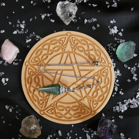 Pendolo energetico avventurina, armonizza chakra cuore e favorisce la centratura.