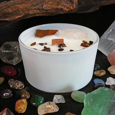 candela Chakra Sacrale con pietre naturali, ideale per creatività ed equilibrio emotivo quotidiano.