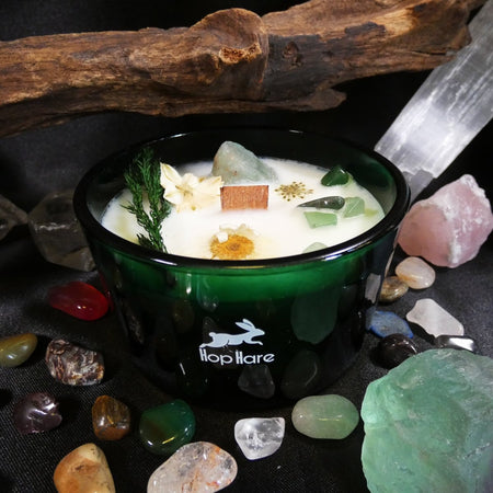 candela Il Mago con giada naturale, perfetta per meditazione e creatività consapevole.