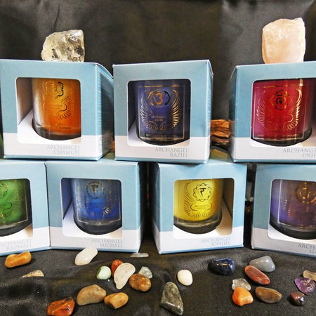 candele spirituali dedicate agli arcangeli con profumo naturale, utili per creare un ambiente calmo e sicuro.