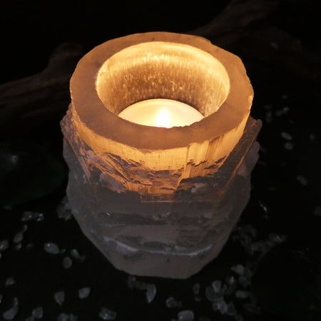 raffinato portacandela in selenite per purificare l’energia di casa