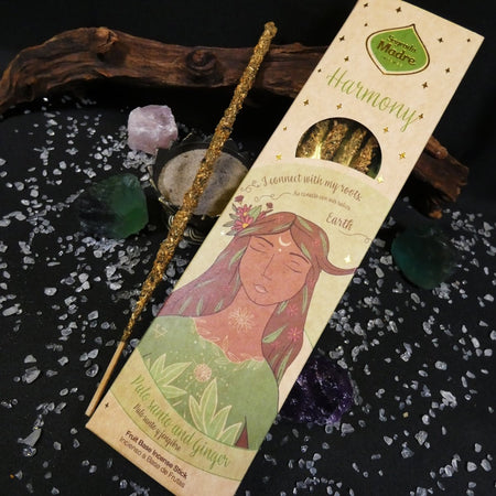 Incenso naturale Sagrada Madre Terra con profumo fruttato e caldo per radicamento.
