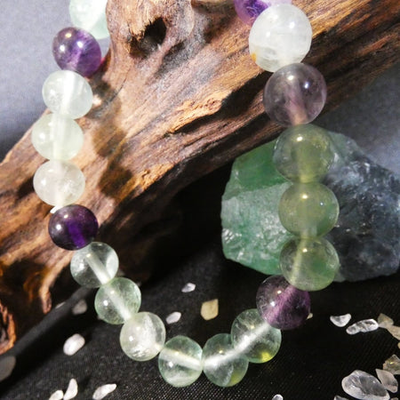 bracciale in Fluorite naturale, utile per purificare l’aura e migliorare la lucidità mentale.