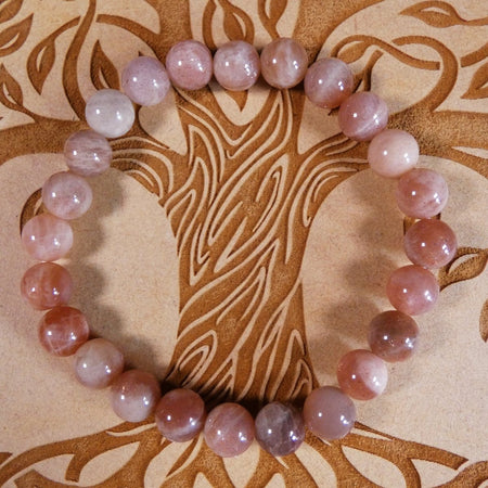 bracciale in Pietra del Sole con perle da 8 mm, ideale per energia, vitalità e gioia quotidiana.