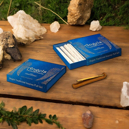 Set di incensi artigianali Fiore d’Oriente con 7 profumazioni dedicate agli Arcangeli.