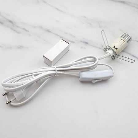 set cavo e lampadina ad incandescenza compreso con la lampada