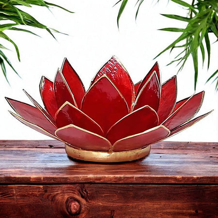 portacandela rosso in capiz a forma di loto per chakra della radice