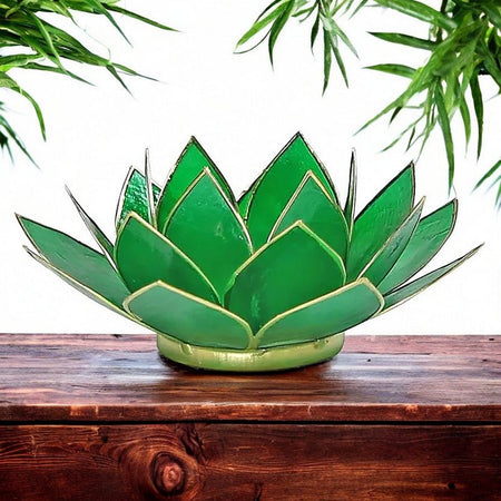 portacandela verde in capiz a forma di loto per chakra del cuore