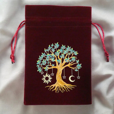 sacchetto velluto rosso con albero della vita per tarocchi e rune