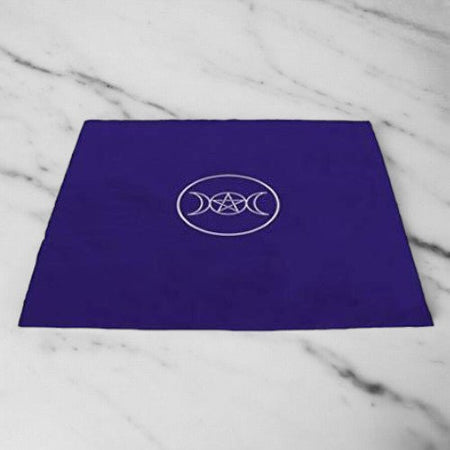 tappetino velluto viola con ricamo circolo pagano per rituali e altare