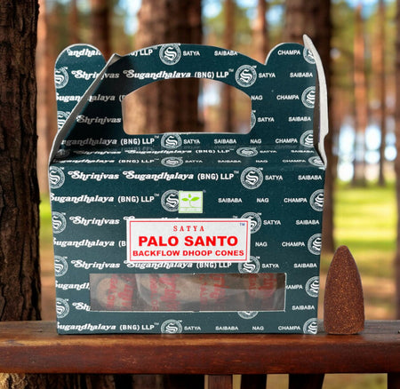 Incenso Naturale in Coni a Flusso Discendente Satya - Palo Santo (24 coni)