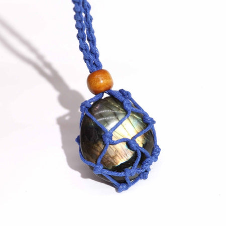 cordino blu in macramè con perline di legno per pietre burattate e grezze